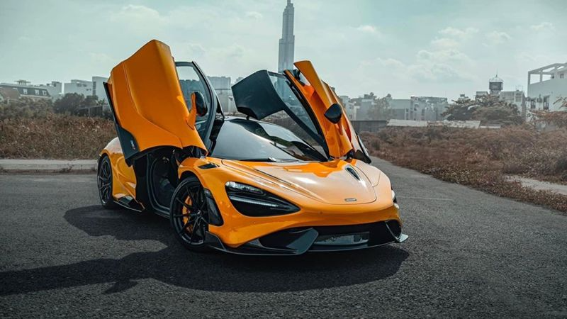 McLaren 765LT